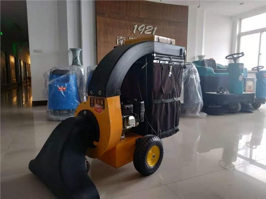 吸樹葉收集車BY-T2  昆山社區(qū)街道車站廣場(chǎng)落葉快速收集清理車