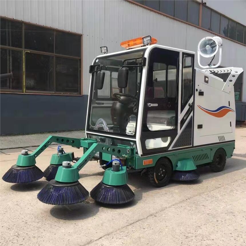 七刷駕駛式清掃車JC3000  昆山機場車站服務(wù)區(qū)掃地車多少錢