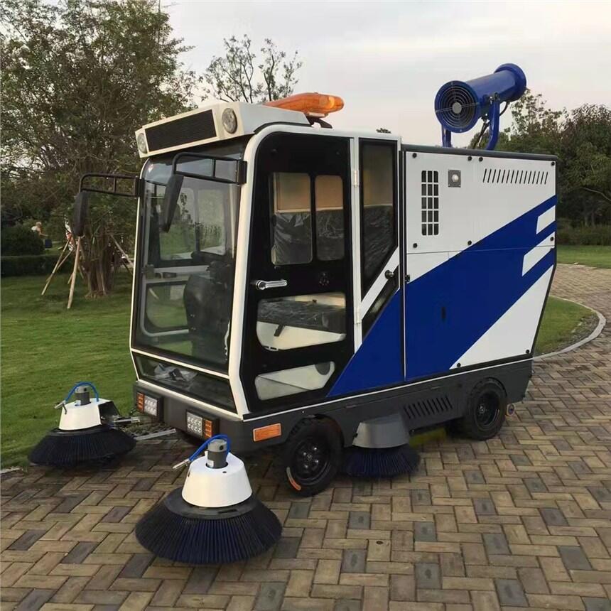 駕駛式道路清掃車JC2300 昆山工業(yè)園保潔掃地車租售