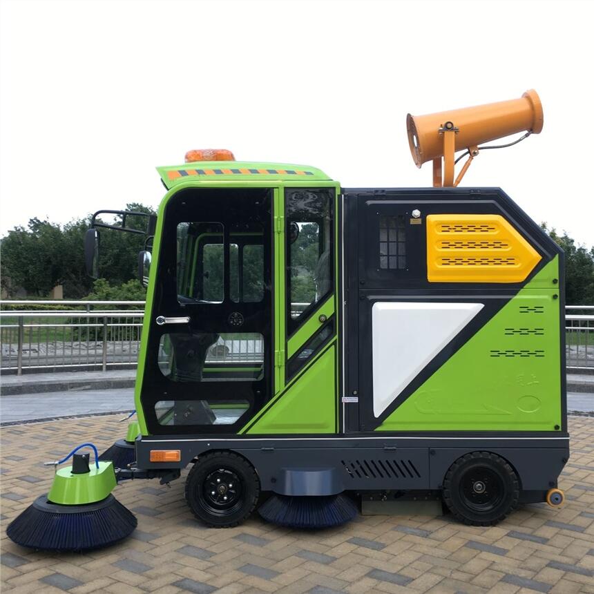 戰(zhàn)神四輪道路清掃車2300Z  昆山工廠物業(yè)學校保潔掃地機哪里買